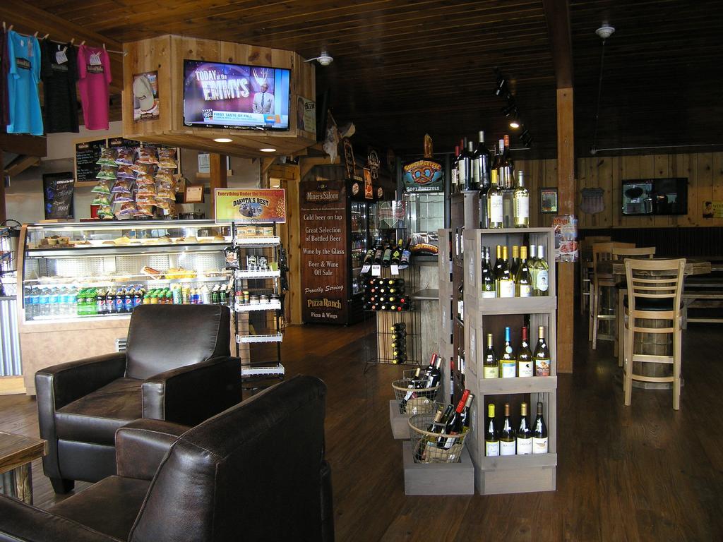 Deadwood Station Bunkhouse And Gambling Hall Μοτέλ Εξωτερικό φωτογραφία